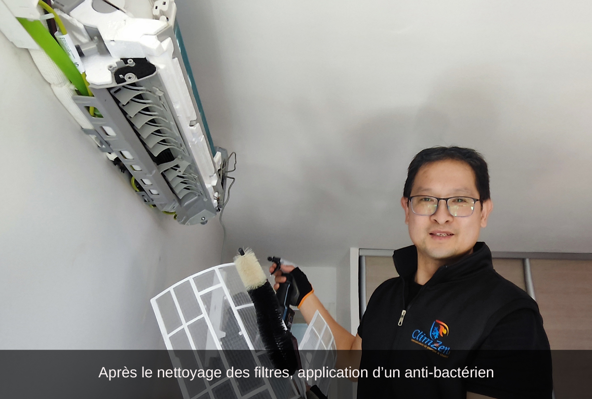 Maintenance annuelle d'un quadri-splits AIRWELL à Juilly (77230)