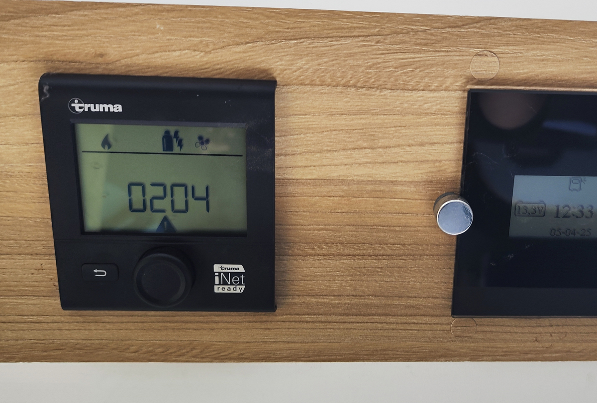 Dépannage d'un climatiseur Truma Aventa dans une caravane