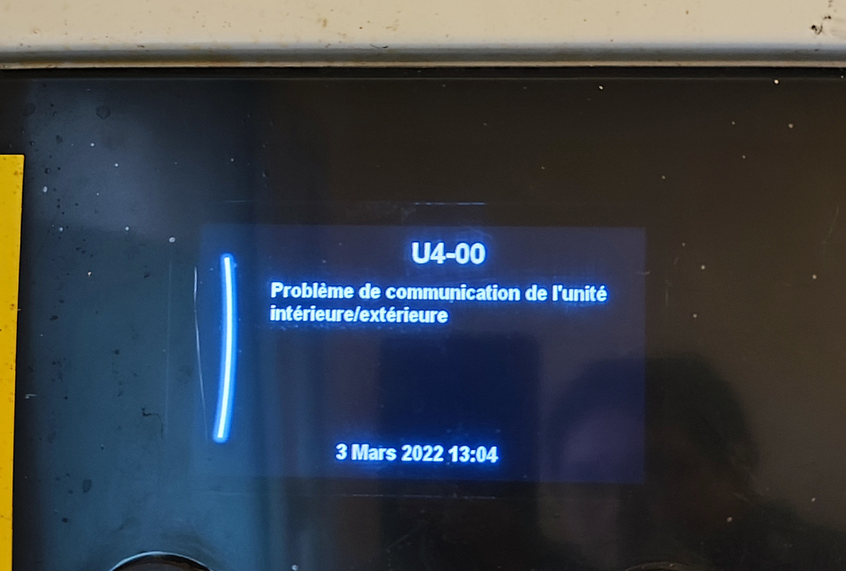 Dépannage de la carte de puissance d'une PAC air-eau DAIKIN à Villepinte (93420)