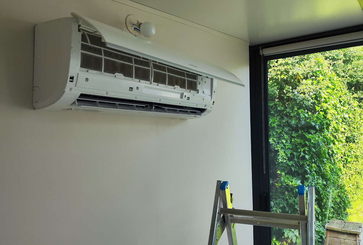 Dépannage fuite et maintenance de deux mono-splits AIRTON à Roissy en Brie (77390)