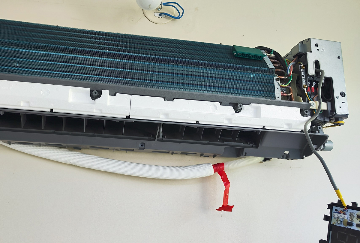 Dépannage fuite et maintenance de deux mono-splits AIRTON à Roissy en Brie (77390)