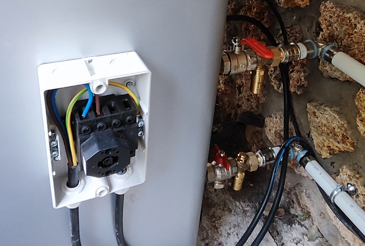 Installation d'une pompe à chaleur air-eau DAIKIN à Clamart (92140)