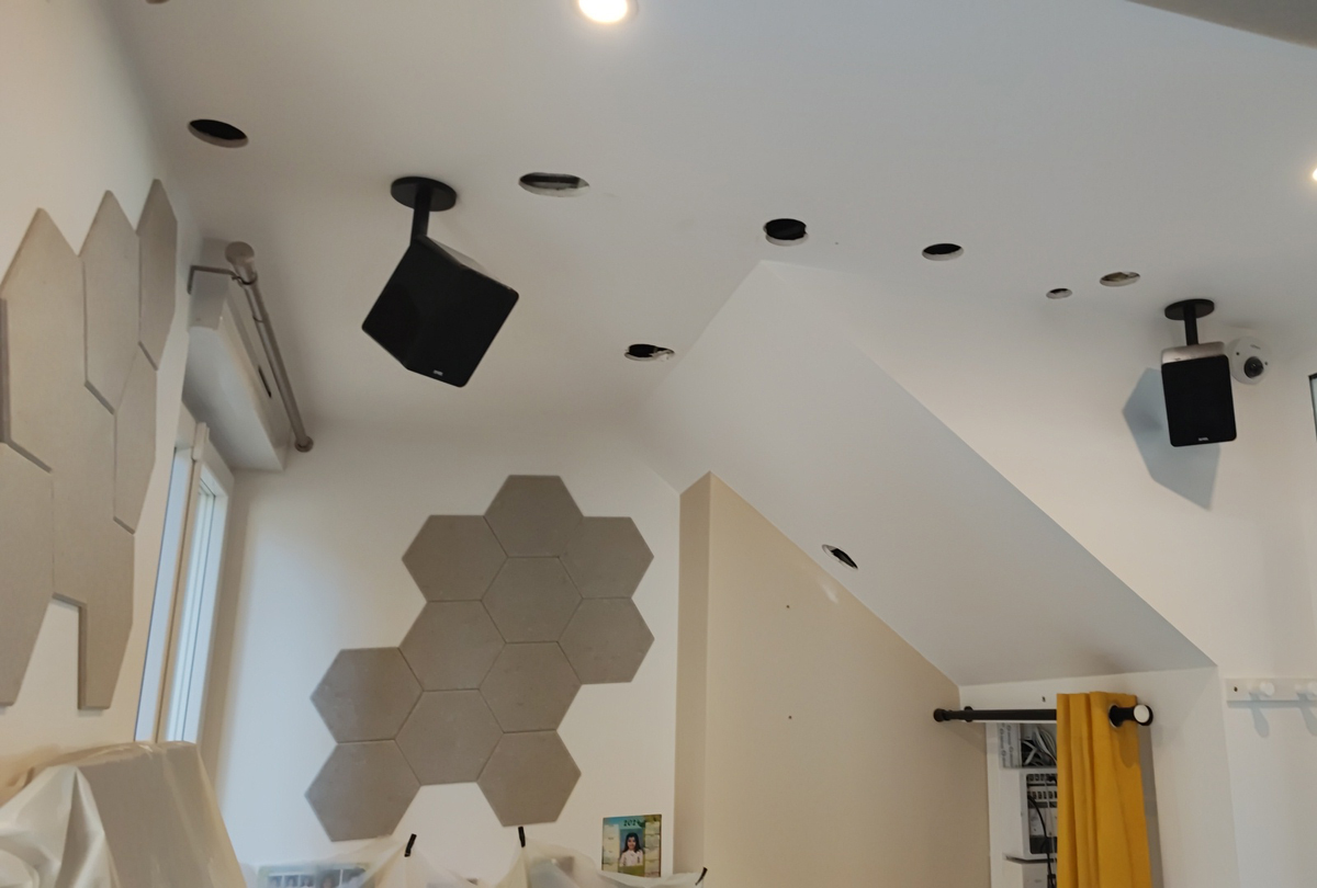 Installation d'un mono-split Mitsubishi dans une boutique d'audition à Vaires sur Marne (77360)