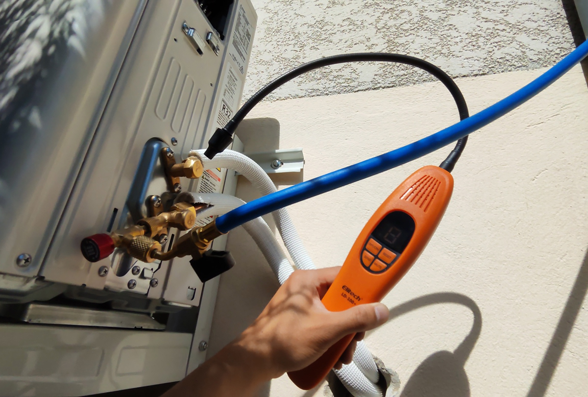 Installation d'un mono-split Mitsubishi dans une boutique d'audition à Vaires sur Marne (77360)