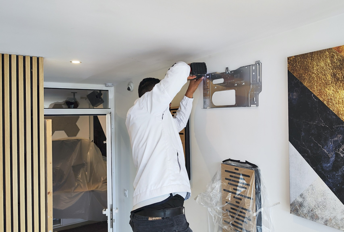 Installation d'un mono-split Mitsubishi dans une boutique d'audition à Vaires sur Marne (77360)