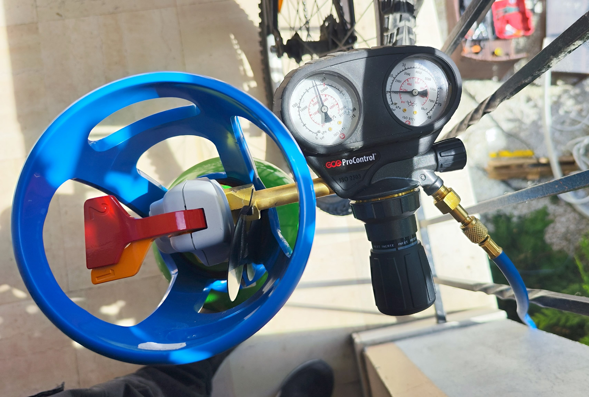 Installation d'un mono-split Mitsubishi dans une boutique d'audition à Vaires sur Marne (77360)