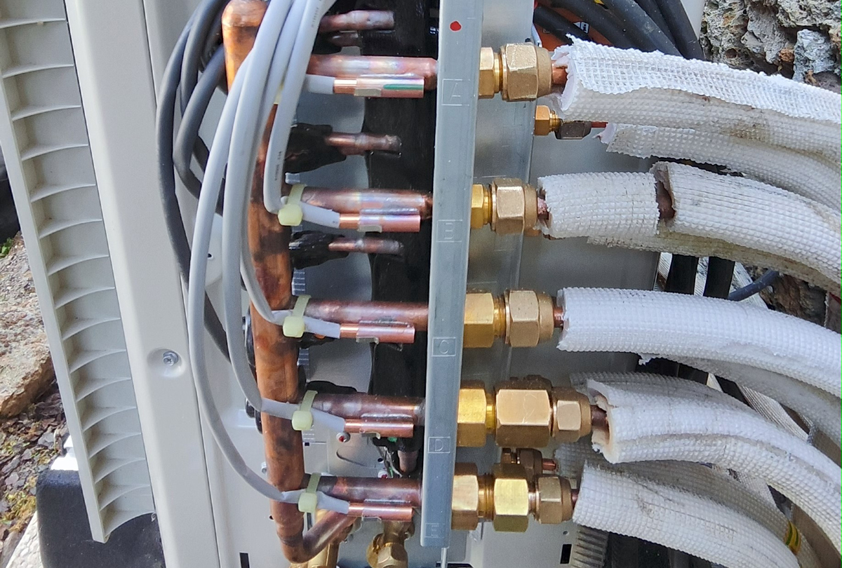 Installation d'un quintuple-splits DAIKIN à Favières (77220)