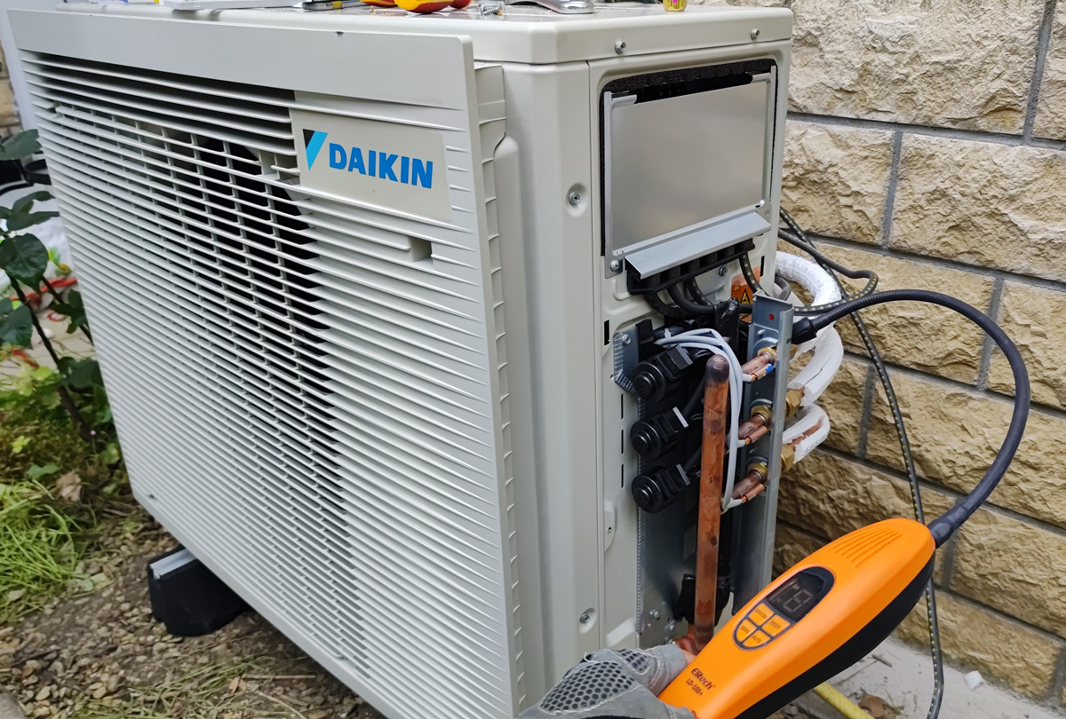 Installation d'un tri-splits DAIKIN à Chelles (77500)