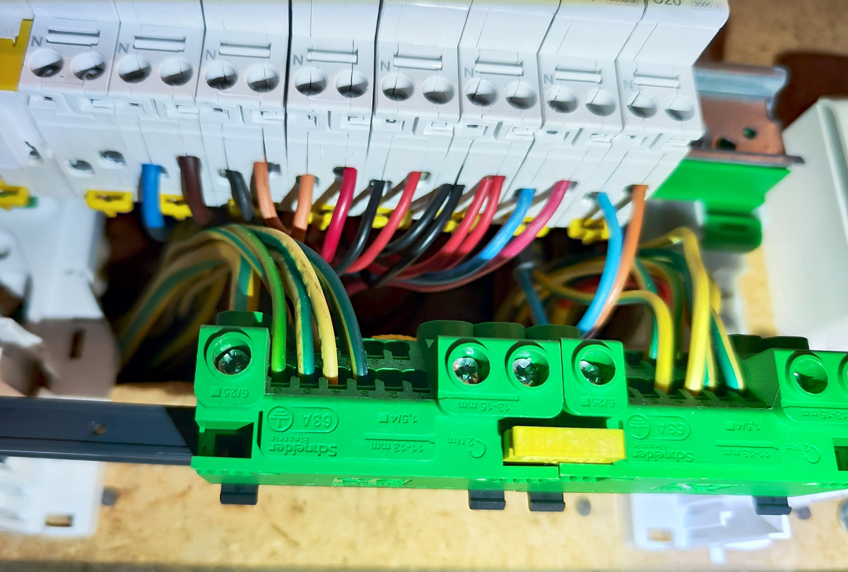 Installation d'un tri-splits DAIKIN à Chelles (77500)