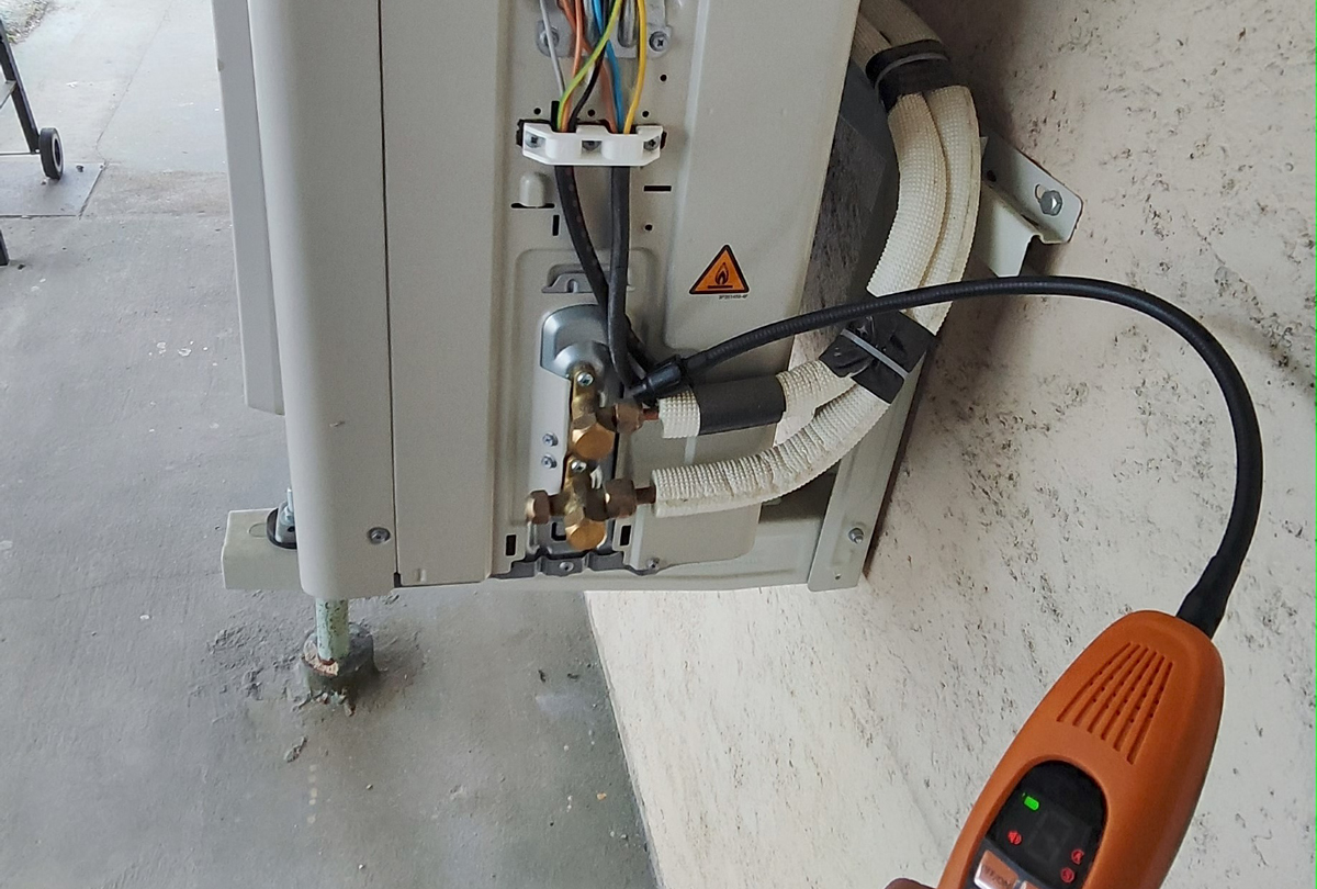 Maintenance d'un mono-split DAIKIN à Maison Alfort (94410)