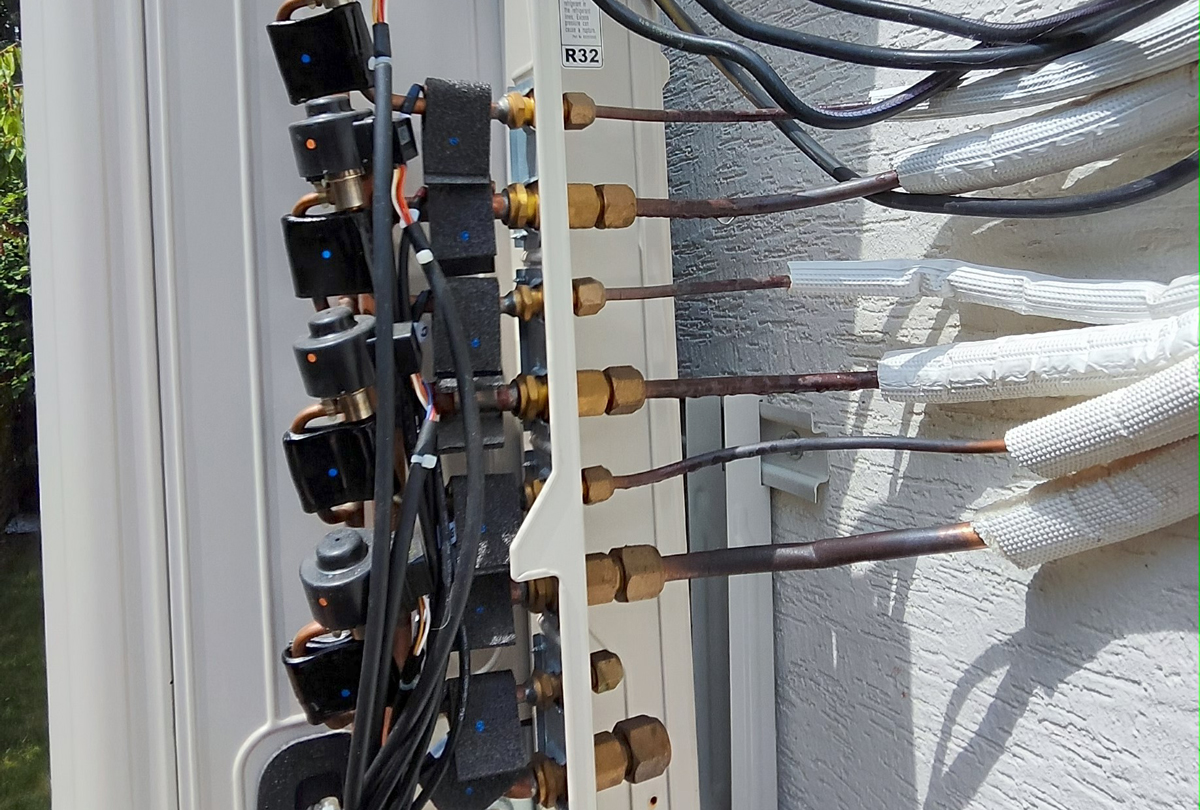 Maintenance préventive d'un tri-splits ATLANTIC à Chelles (77500)