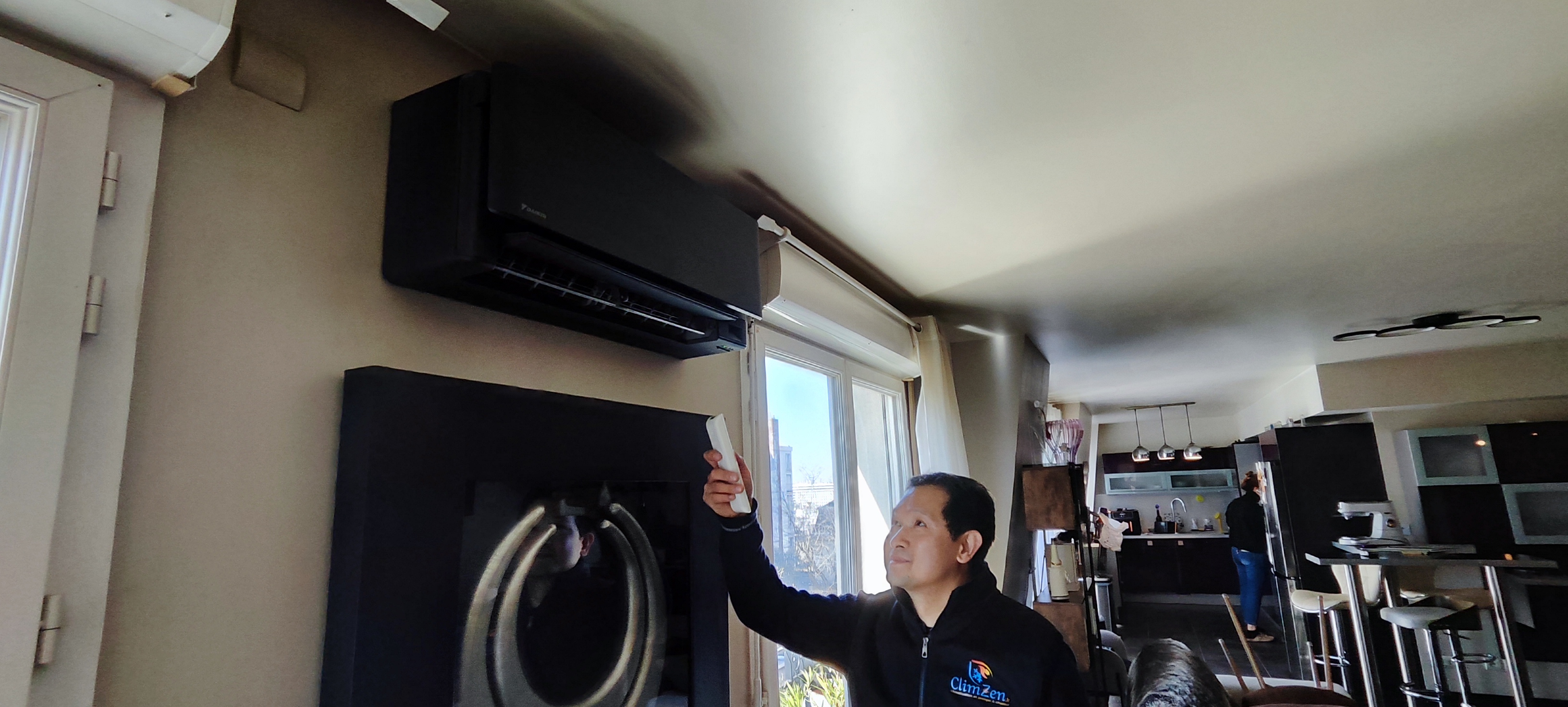 Maintenance préventive d'un mono-split DAIKIN Stylish à Charenton le Pont (94220)