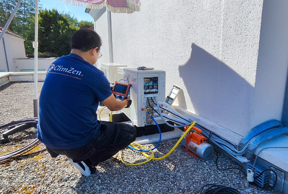 Mise en service de 2 bi-splits MITSUBISHI à Bussy Saint Georges (77600)