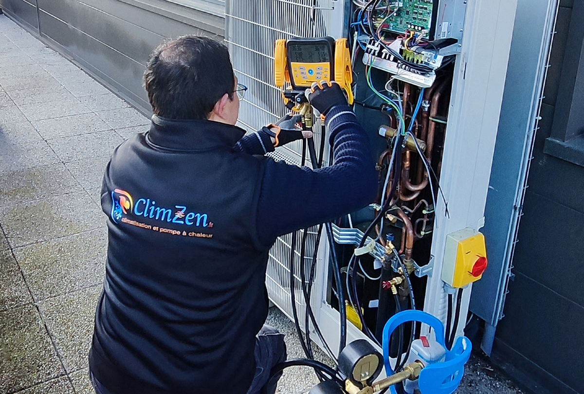 Dépannage d'une fuite sur tuyau cuivre d'un VRV Mitsubishi à Ferrières en Brie (77164)