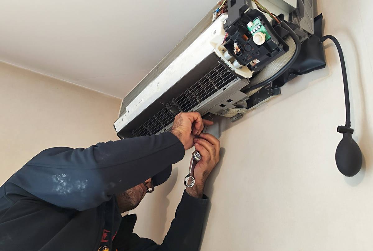 Dépannage d'un tri-splits DAIKIN à Bussy Saint Georges (77600) changement de deux pompe de relevage