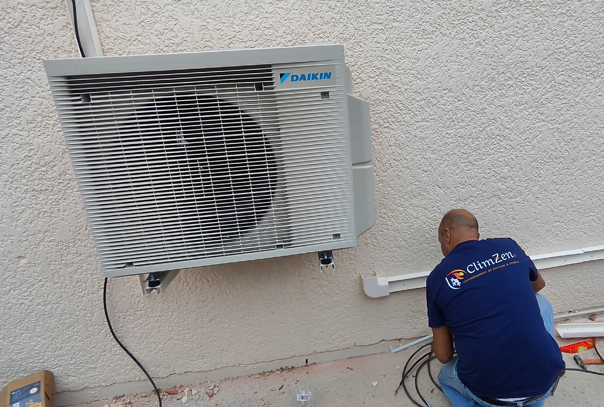 Installation d'un bi-splits DAIKIN 6,8 KW à Longjumeau (91160)