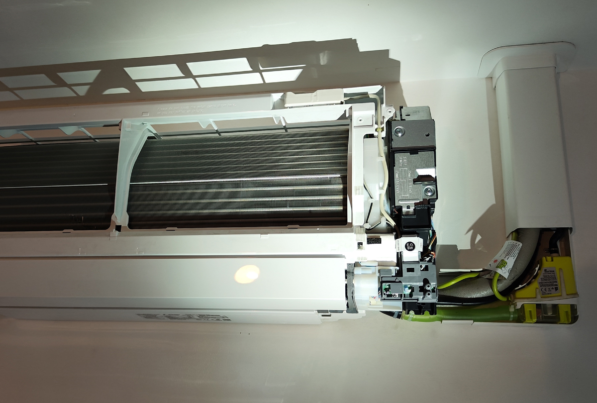 Maintenance préventive d'un quadri-splits MITSUBISHI à Champs sur Marne (77420)