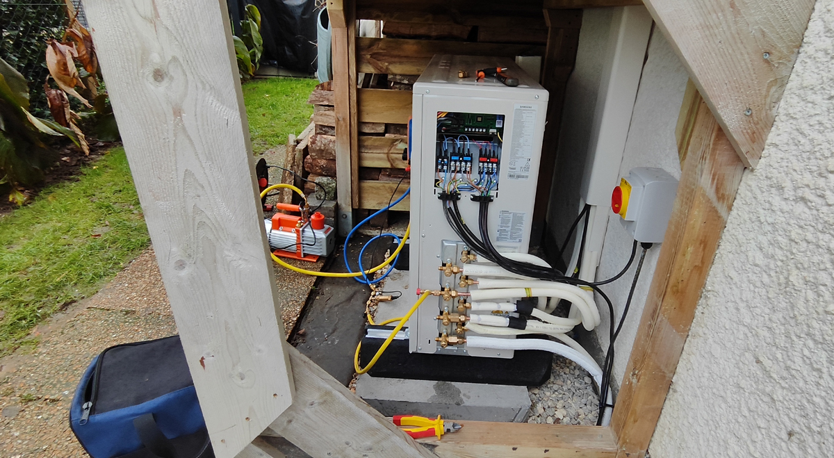 Installation d'un quadri-splits SAMSUNG à Dammartin en Goële (77230)