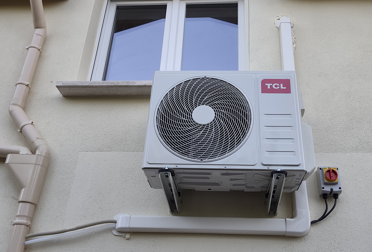Installation Bi-splits TCL à Noisy le Grand 93160