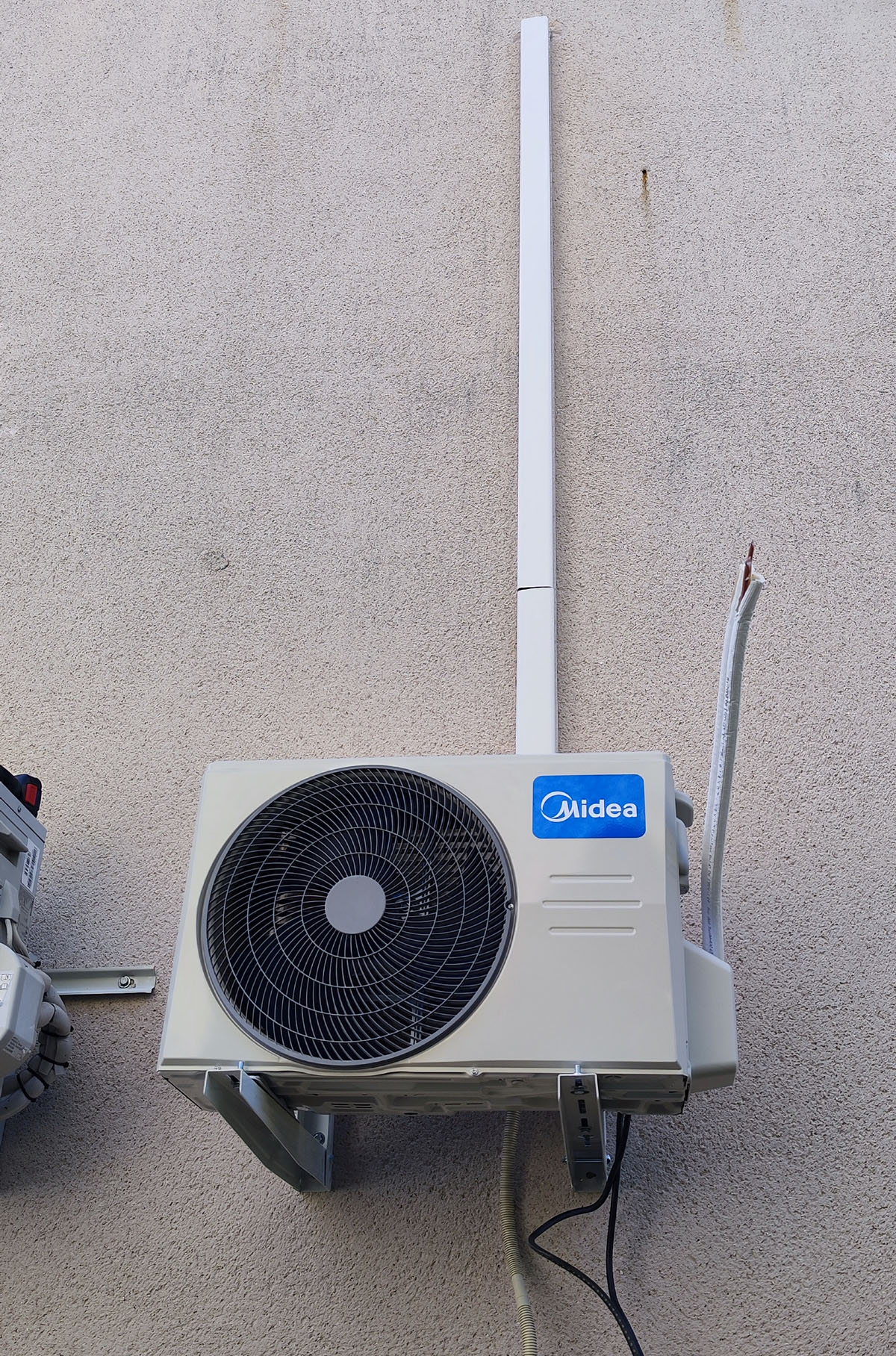 Installation monosplit MIDEA à Vaires-sur-Marne