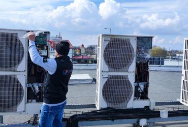 Dépannage de la carte de puissance d'un twin Mitsubishi dans une boutique de vélo à Pontault-Combault (77340)
