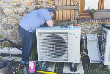Maintenance préventive Quintuple-Splits DAIKIN à Favières